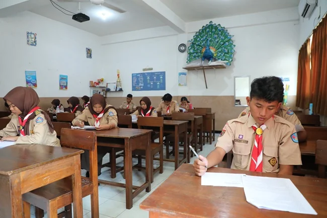 Murid sekolah yang mengikuti Sekolah Kemitraan Jateng Murid sekolah yang mengikuti Sekolah Kemitraan Jateng