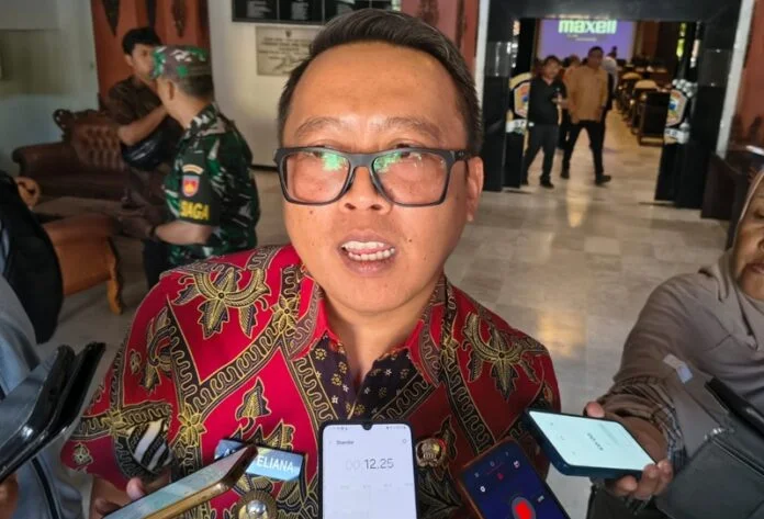 Wakil Bupati Karanganyar, Adhe Eliana
