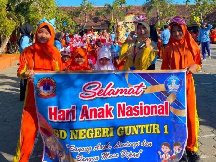 KKN UIN Ws gelar jalan sehat