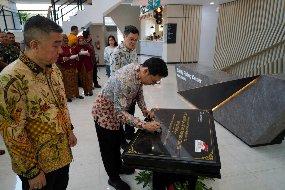 Honda Astra Motor selaku Main Dealer sepeda motor Honda dan bagian PT Astra International Tbk secara resmi membuka Astra Motor Safety Riding Center Jawa Tengah di kawasan Bukit Semarang Baru (BSB), Semarang, pada Rabu (15/07/2026).
