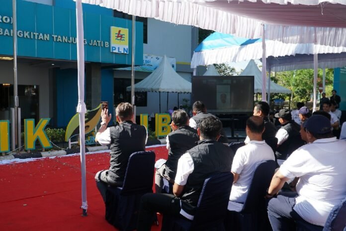 Manajemen PLN UIK Tanjung Jati B bersama perwakilan entitas TJB Raya mengikuti penyampaian apresiasi dan ucapan selamat dari Direktur Manajemen Pembangkitan PLN, Rizal Calvary Marimbo, secara daring dalam rangka HUT ke-23 PLN UIK Tanjung Jati B di Komplek PLTU Tanjung Jati B, Desa Tubanan, Kecamatan Kembang, Kabupaten Jepara, Jumat (26/6/2026).