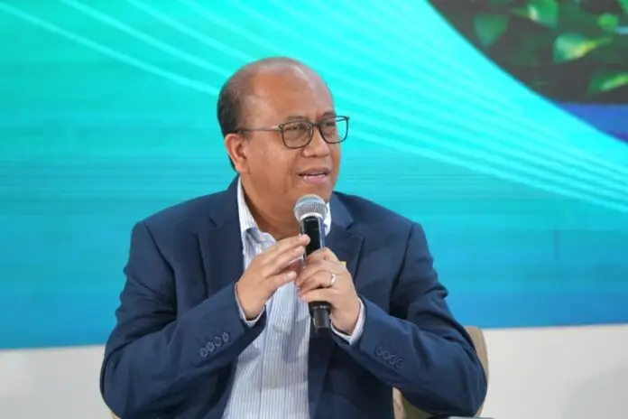 Direktur Manajemen Proyek dan Energi Baru Terbarukan PLN, Suroso Isnandar, dalam sesi diskusi panel menyampaikan bahwa Perseroan siap menyerap daya listrik yang diproduksi oleh para mitra guna program PSEL dapat memperkuat portofolio sumber energi primer secara optimal.