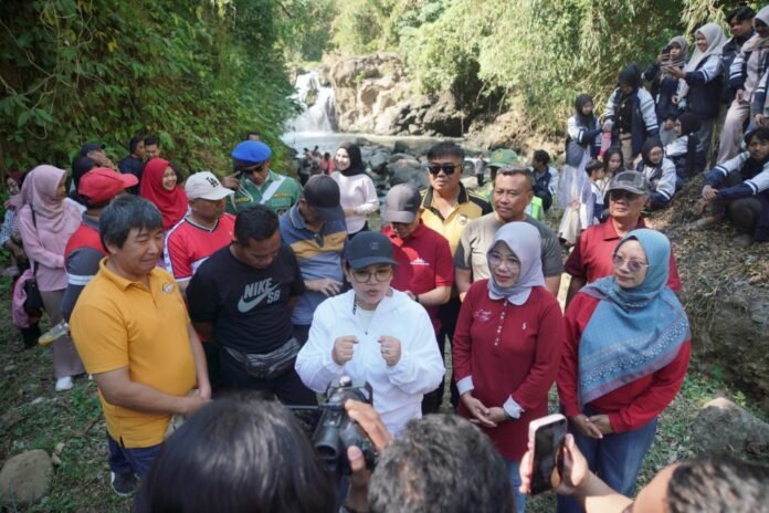 Wali Kota Semarang, Agustina Wilujeng saat menyampaikan keterangan kepada wartawan. (Foto : Dok Pemkot Semarang)