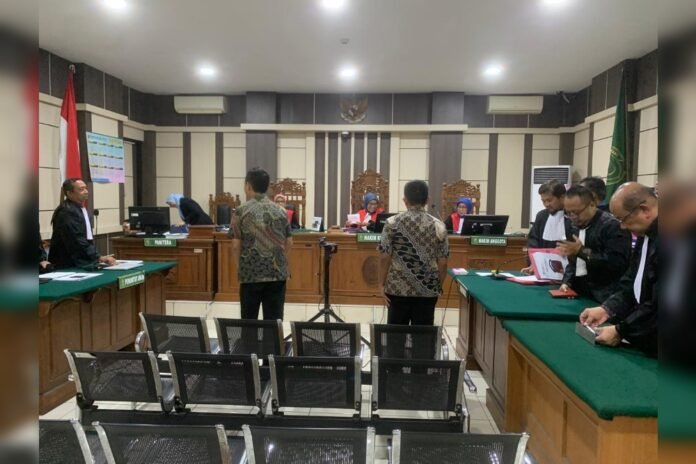 Sidang perdana dugaan pemerasan terhadap kepala organisasi perangkat daerah (OPD) di lingkungan Pemerintah Kabupaten Cilacap, Jumat (31/7/2026). (Foto: Dokumen)