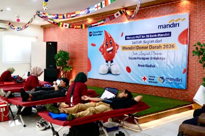 Bank Mandiri kembali menggelar program Mandiri Donor Darah secara serentak di 12 region di berbagai wilayah Indonesia, Kamis (2/7/2026).