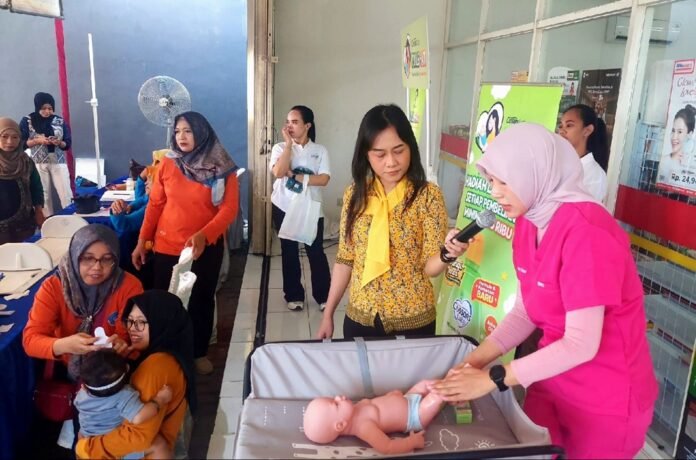 Alfamart bersama Cussons Baby dalam program Alfamart Sahabat Posyandu di Kota Semarang.