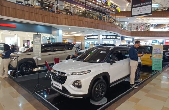 Suzuki yang memamerkan dua tipe mobil di Sauto Expo 2026 di Mal Ciputra Semarang (Foto:ist)