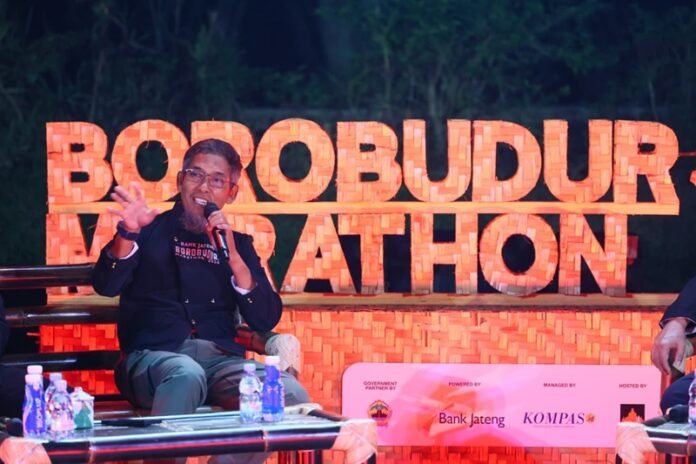Sekda Jateng Sumarno ketika peluncuran Bank Jateng Borobudur Marathon 2026 di Balkondes Ngadiharjo Ngabean, Kabupaten Magelang, Rabu (8/7/2026).(Foto:ist)