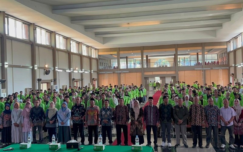 Pembekalan Kuliah Kerja Nyata (KKN) Mandiri Inisiatif Terprogram (MIT) ke-22 dan KKN Mandiri Misi Khusus (MMK) Tahun 2026 di UIN Walisongo Semarang, Rabu (15/7/2026). Pembekalan Kuliah Kerja Nyata (KKN) Mandiri Inisiatif Terprogram (MIT) ke-22 dan KKN Mandiri Misi Khusus (MMK) Tahun 2026 di UIN Walisongo Semarang, Rabu (15/7/2026).(Foto:Kamal)