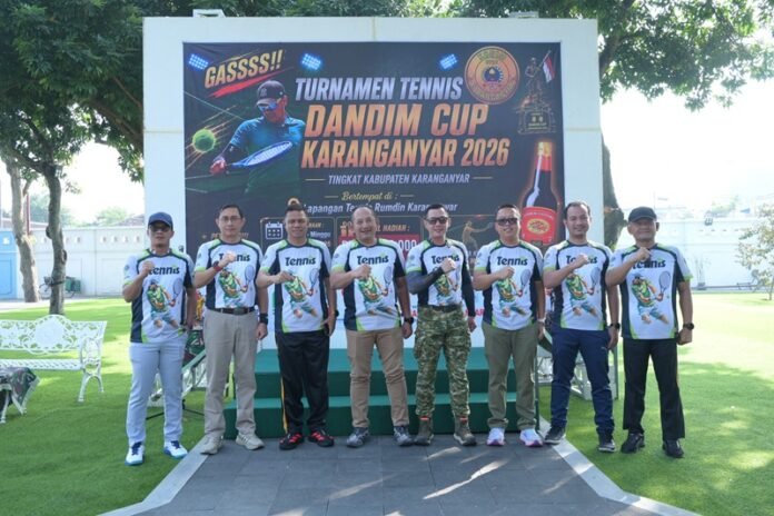 Dandim 0727 Karanganyar Letkol Kav Dhanang Prasetyo bersama jajaran Forkompimda.