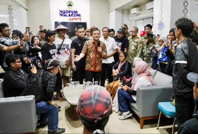 Gubernur Jateng Ahmad Luthfi ketika menerima audiensi bersama Jateng Guyub