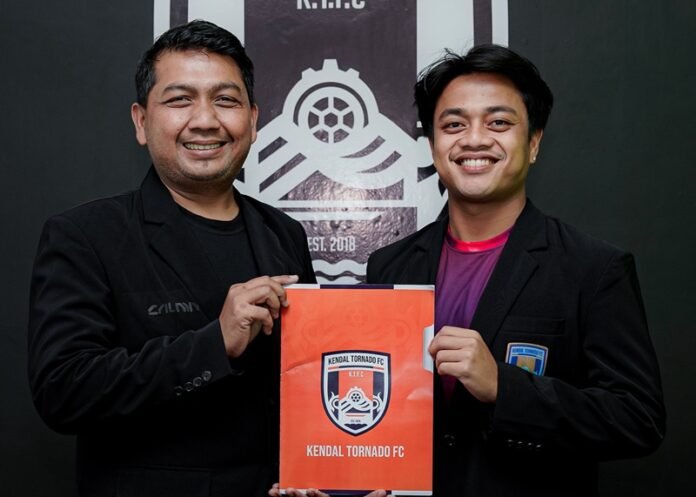 Andre Oktaviansyah (kanan)