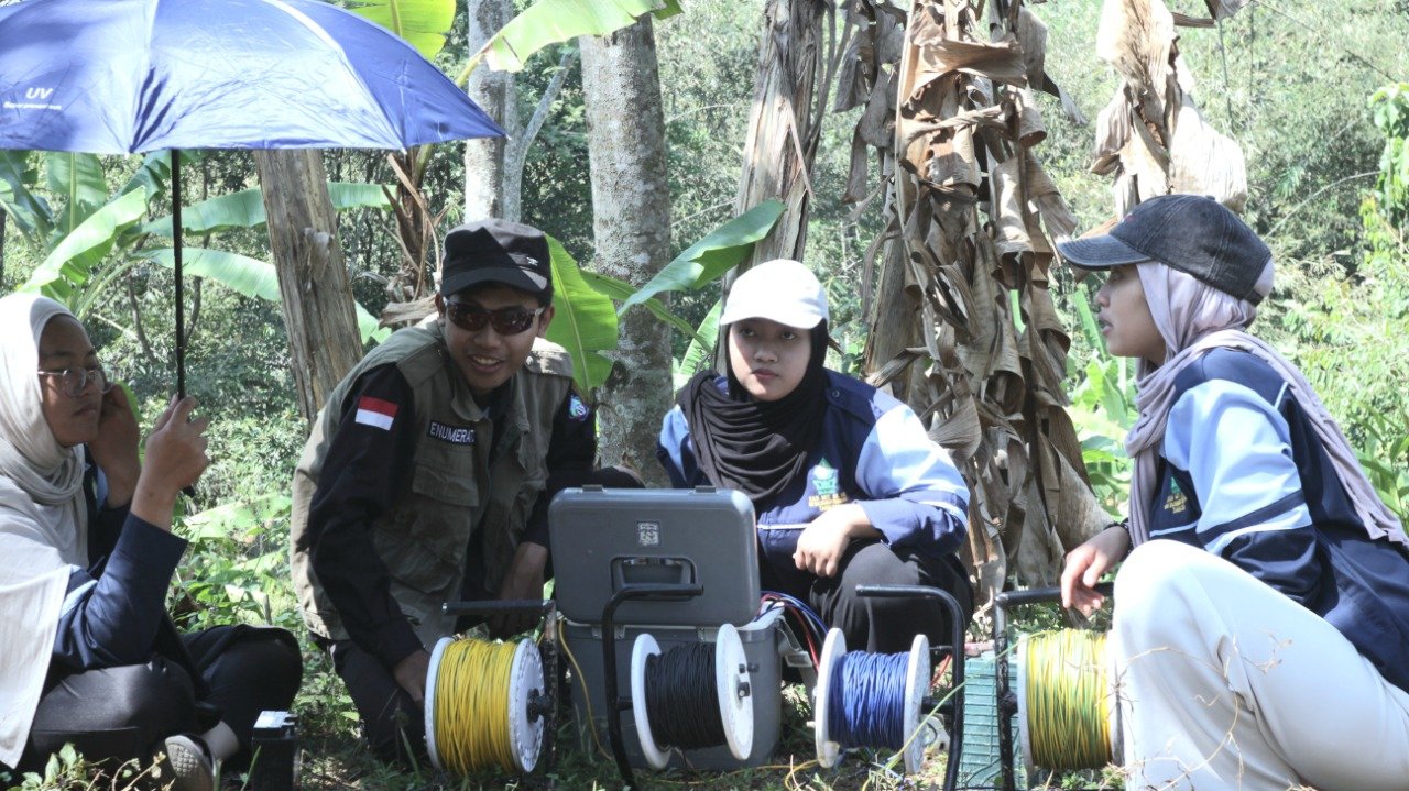 penyusunan peta mitigasi bencana KKN UIN Walisongo KKN UIN Walisongo penyusunan peta mitigasi bencana