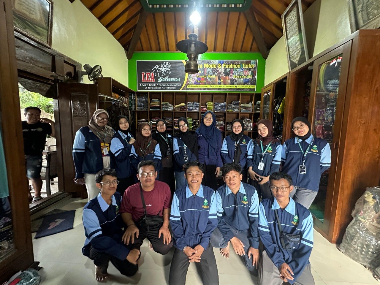 kkn uin ws dihitalialsi batik khas mranak batik khas mranak