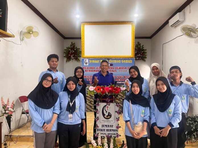 kkn uin ws gereja gemuhblanten