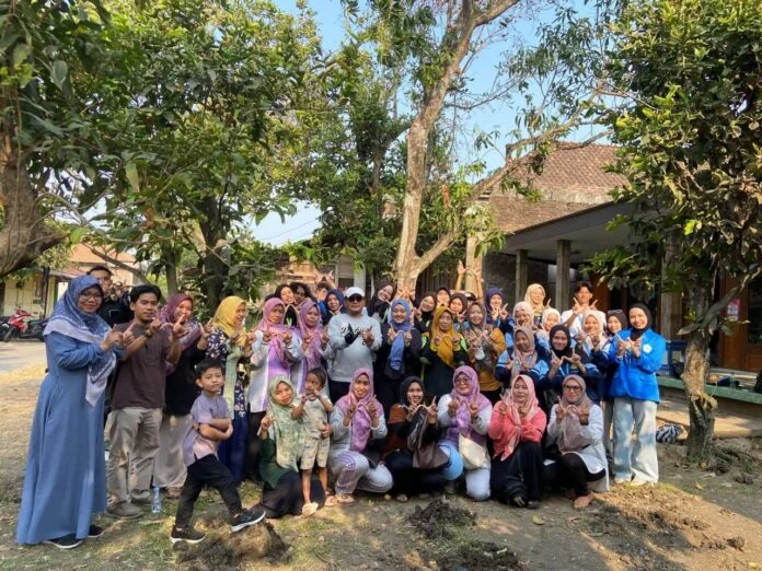 KKN UIN WS pelatihan lingkungan sehat