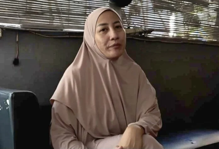 Yeni Nuraini (44), Anak ketiga dari seorang pria berusia 73 tahun yang meninggal pada saat mengaji Al Quran, Ngaliyan, Kota Semarang.