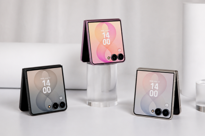 Galaxy Z Flip8 menghadirkan mobilitas tanpa kompromi melalui desain ringkas, Galaxy AI, dan pengalaman FlexWindow yang lebih praktis.