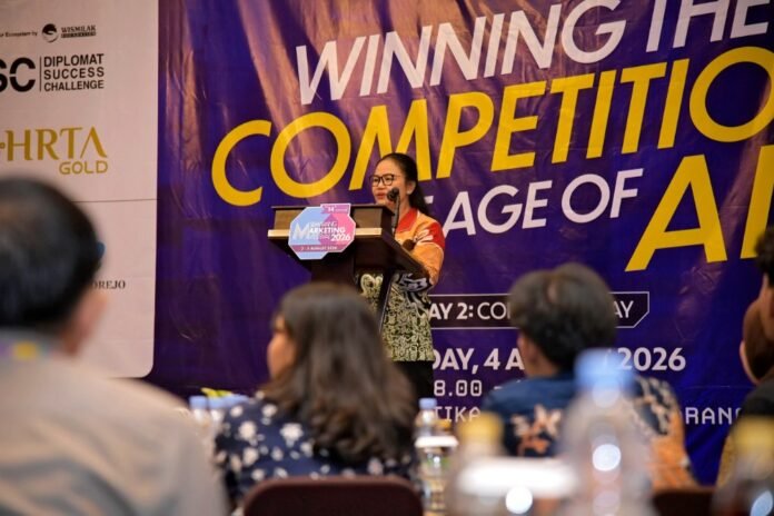 Wali Kota Semarang, Agustina Wilujeng dalam ajang Semarang Marketing Festival (SMF) 2026 hari kedua (_Corporate Day_) yang bertajuk “Winning the Competition in the Age of AI” di Hotel Santika Premiere Semarang, Selasa (4/8/2026). (Foto : Dok Pemkot Semarang)