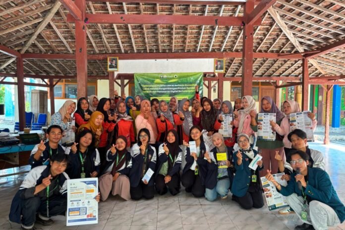 Pelaksanaan Program Kerja Multidisiplin 1 bersama Ibu-Ibu PKK oleh Tim II KKN-R Universitas Diponegoro Desa Kemusu 2026. (Dokumentasi: Yola/Balai Desa, Desa Kemusu)