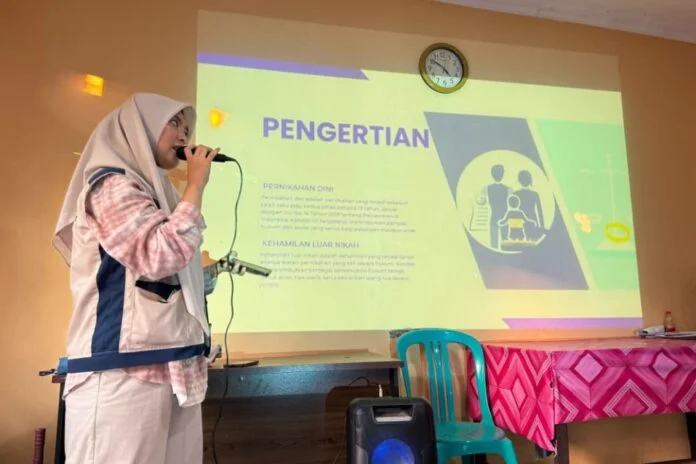 Pelaksanaan kegiatan multidisiplin 2 yang diinisiasi oleh kelompok 6 KKN Tematik IDBU 45 Universitas Diponegoro untuk mendukung penguatan ketahanan keluarga Bandarharjo