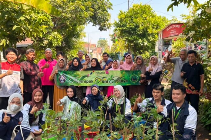 KKN-T Tim 106 Universitas Diponegoro (Undip) melalui kegiatan sosialisasi pemanfaatan TOGA menjadi wedang uwuh dan jahe bubuk.