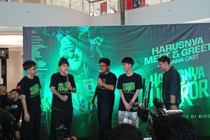Pemain film Harusnya Horror saat melakukan meet and greet di Semarang, Selasa (18/08/2026). (Foto : Dok JN)