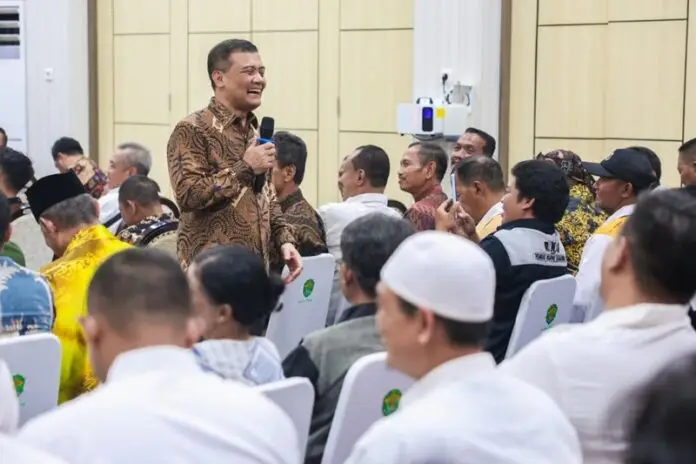 Gubernur Jateng Ahmad Luthfi ketika bertemu Sedulur Paguyuban Jawa Tengah Gayeng Tenan (Sapu Jagat) di Rumah Dinas Wakil Gubernur Kalimantan Timur, Samarinda, Rabu (5/8/2026)