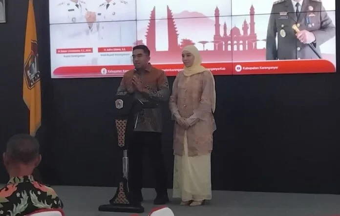 Kajari Karanganyar baru Abdurachman dan isteri