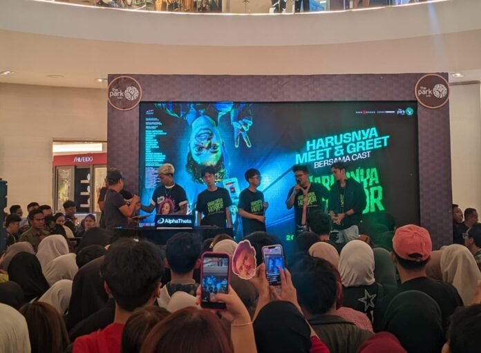 Meet and greet Harusnya Horror di atrium utama The Park Mal Solo Baru Sukoharjo