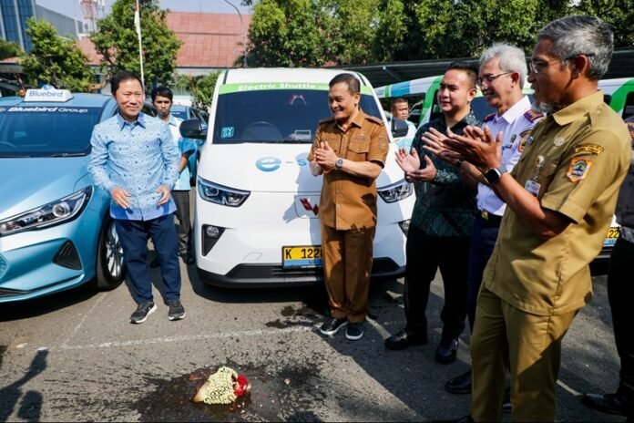 Gubernur Jateng Ahmad Luthfi ketika grand launching Transformasi Perhubungan Jawa Tengah 2026 di Kantor Dishub Jateng