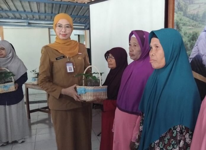 Kepala Dispertan PP Karanganyar, Feriana Dwi Kurniawati