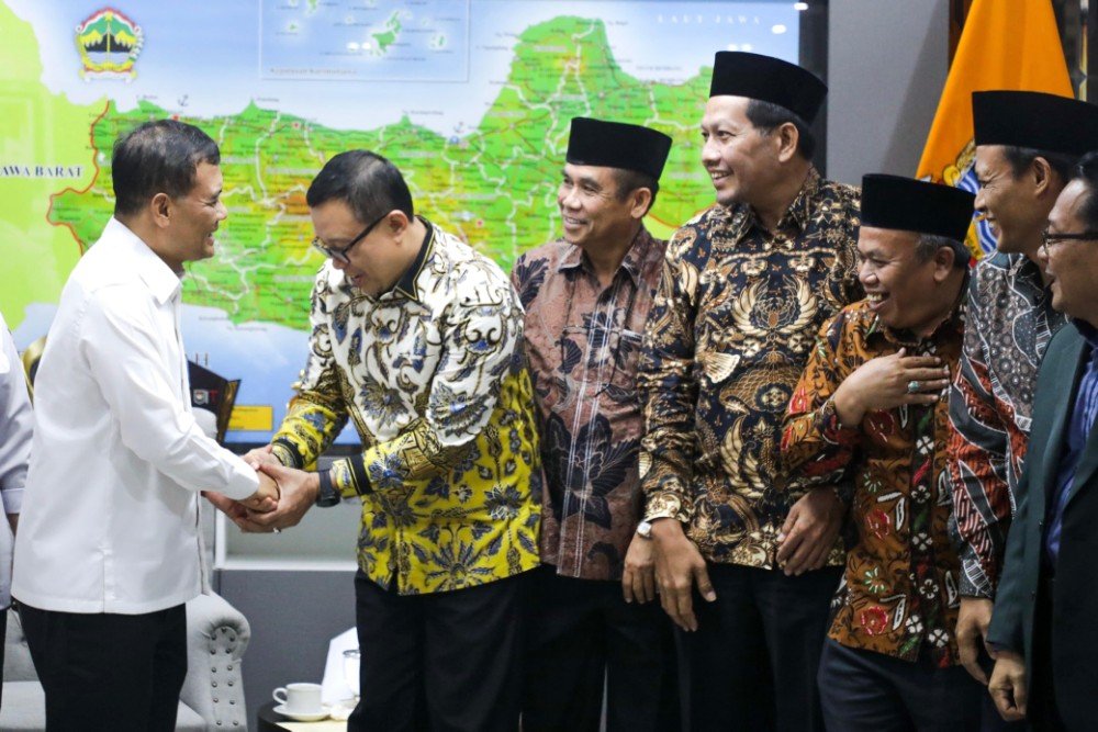 UIN Walisongo Gubernur Jawa Tengah, Ahmad Luthfi, menerima Forum Rektor UIN se-Jawa Tengah di kantornya, Rabu (2/9/2026). (Foto : Dokumen)