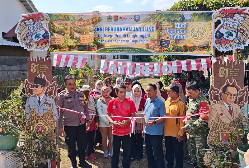 Jaduling Camat Gunungpati, Ali Ahmadi, melaunching program “Jaduling” (Jatirejo Peduli Lingkungan) pada akhir Agustus 2026